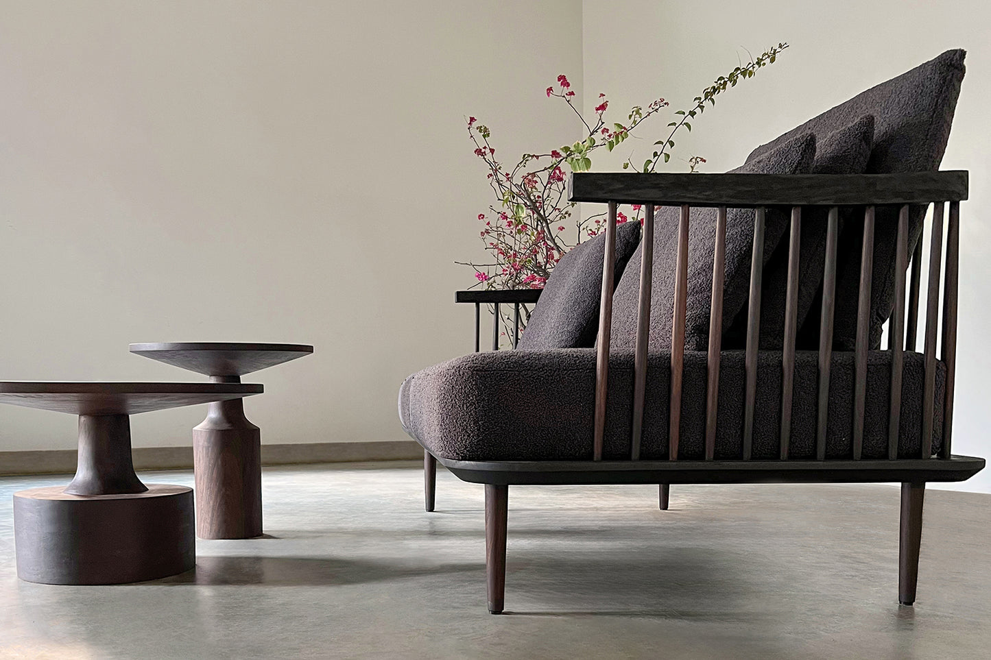 Aiko Lounger - Rosewood Black Oil Finish