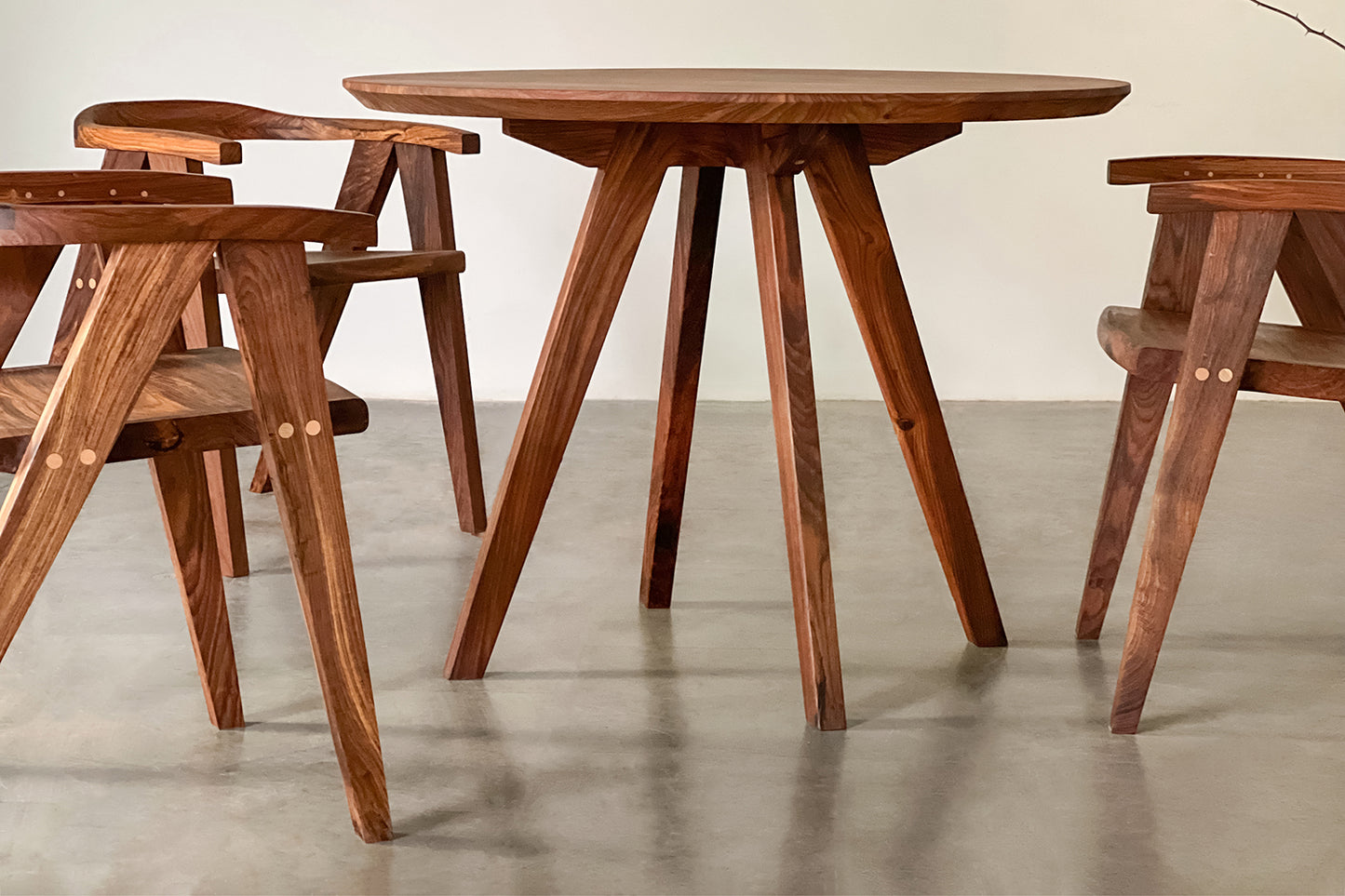 Luna Dining Table - Rosewood