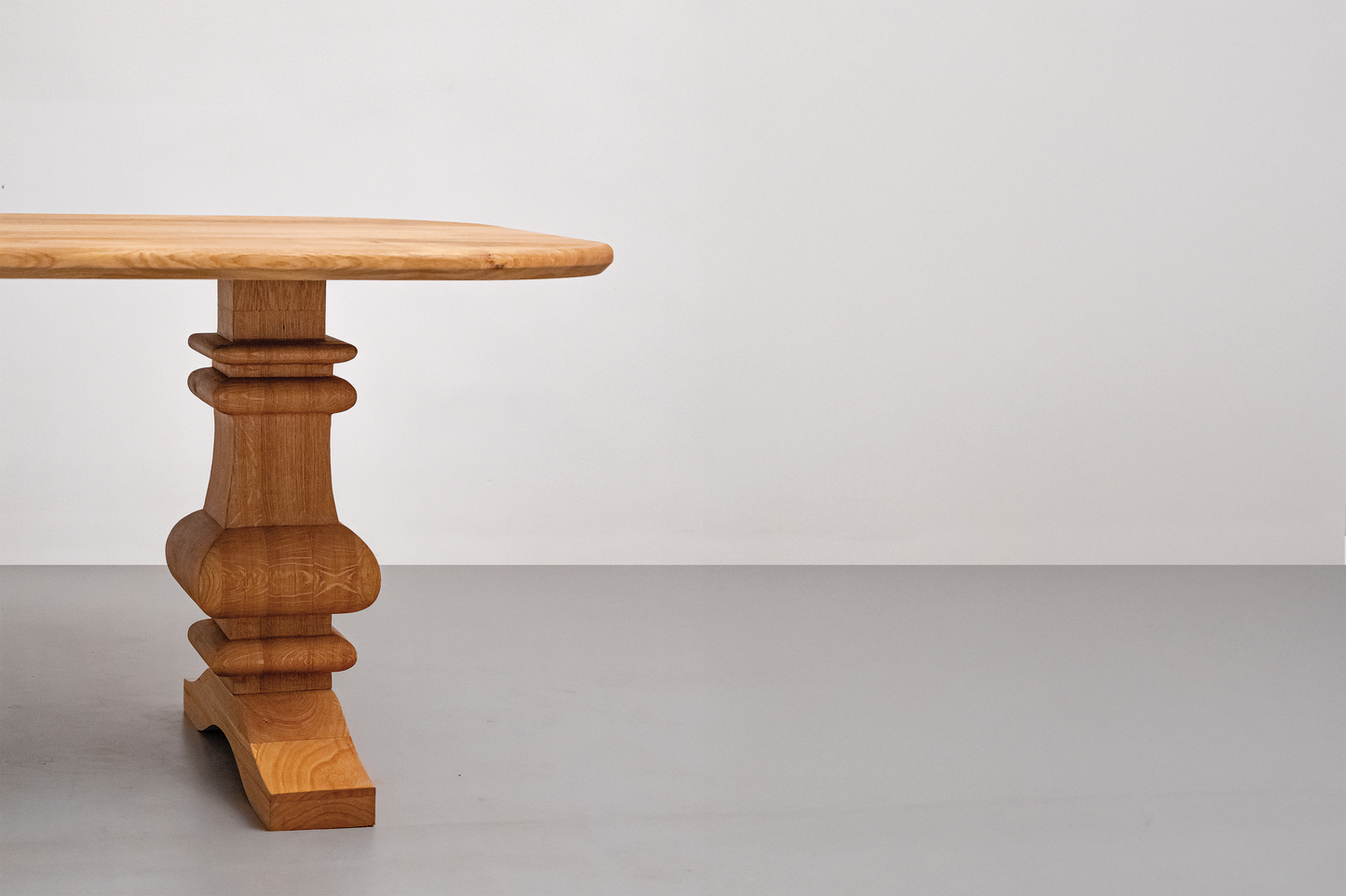 Nivāsa Dining Table - White Oak