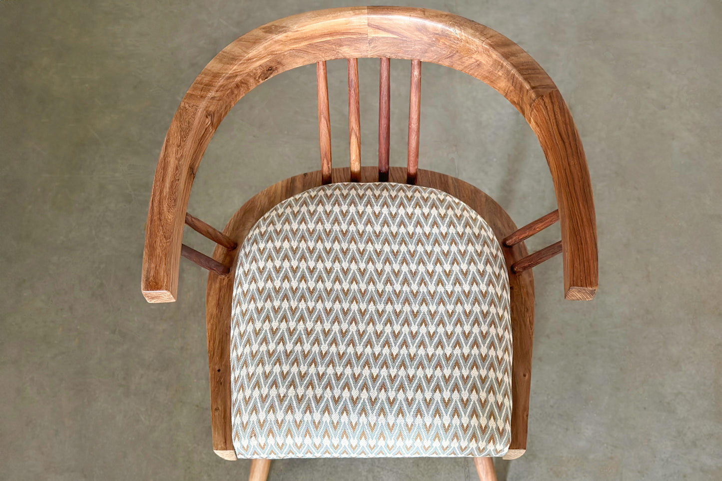 Windsor Beat Cushioned Chair - Rosewood