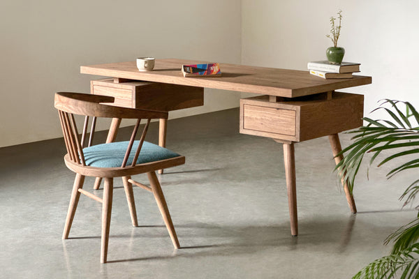 Muse Study Table