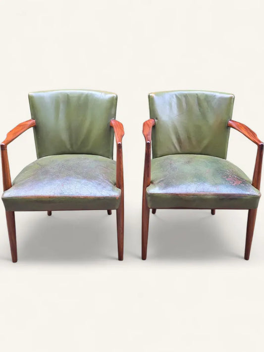 Nivasa Chair